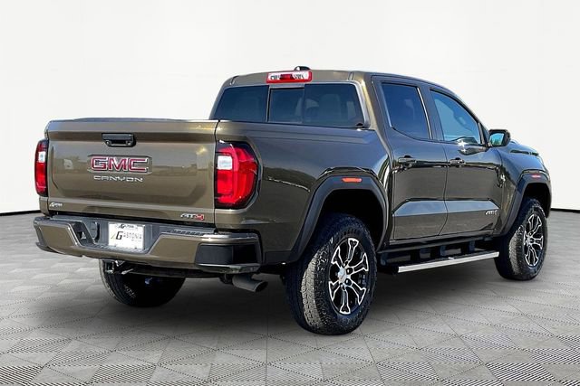 Used 2023 GMC Canyon AT4 image 5