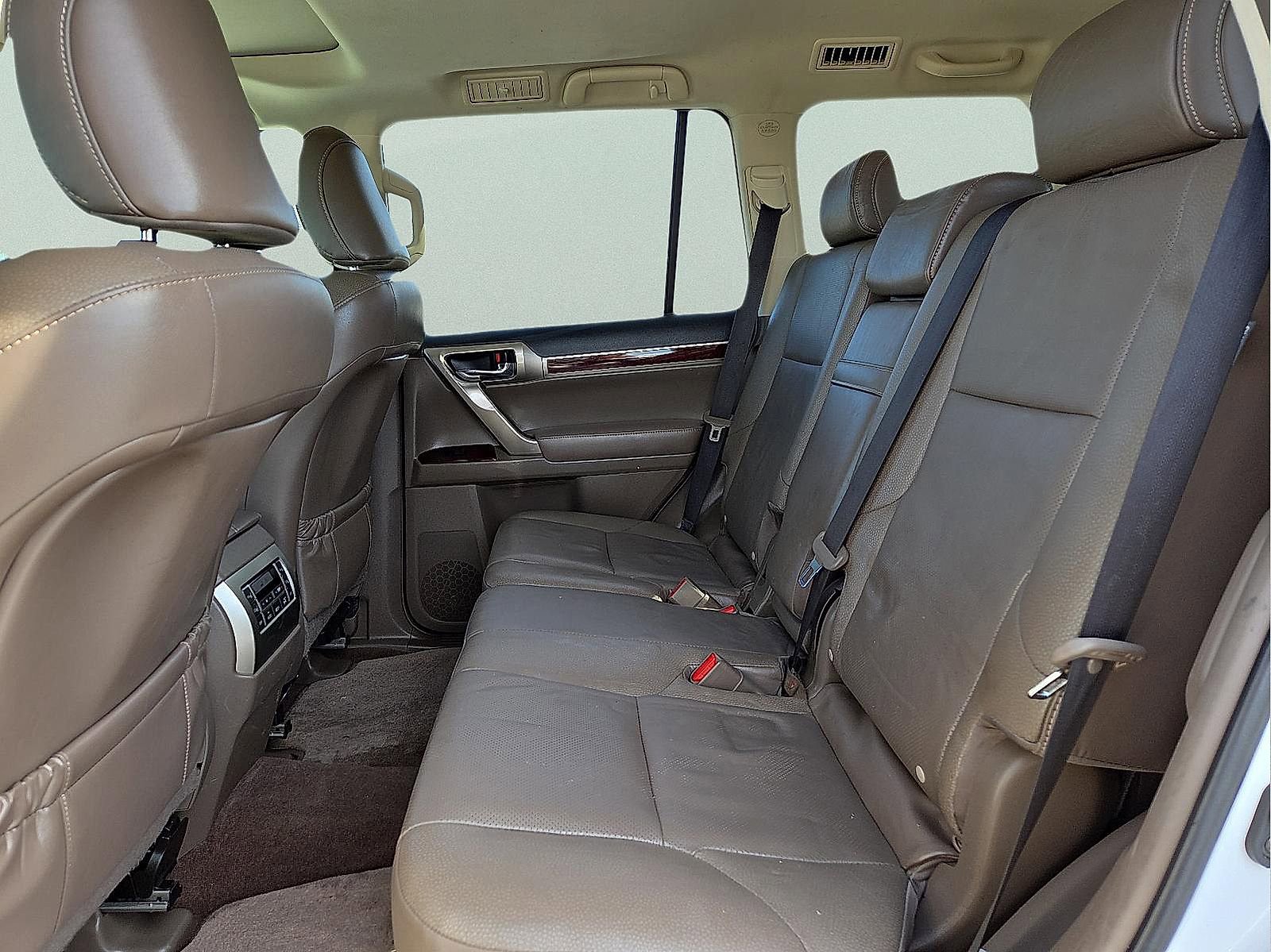 Used 2017 Lexus GX 460 Premium w/ Premium Package image 10