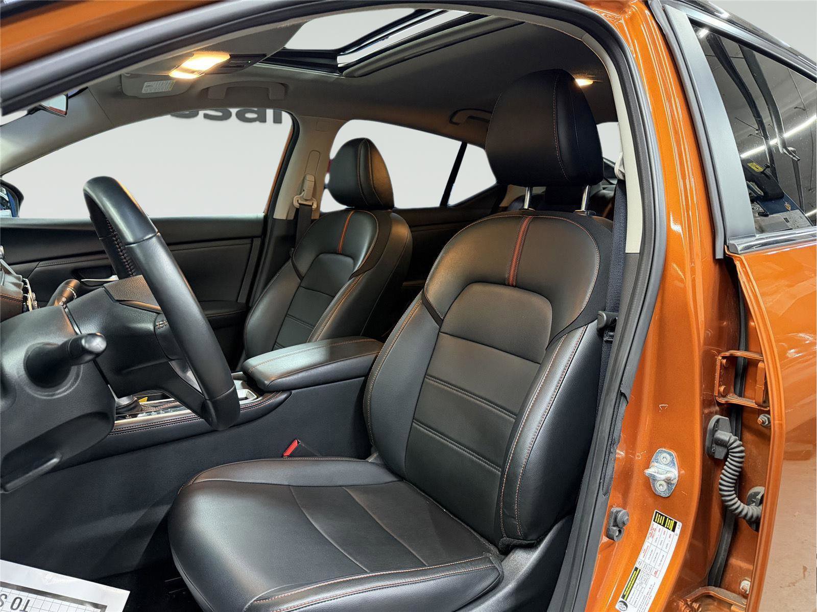 Used 2024 Nissan Sentra SR w/ SR Premium Package image 12