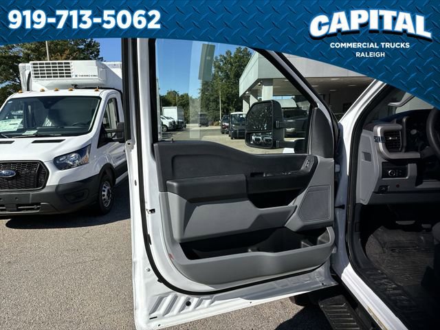 New 2024 Ford F550 4x4 Regular Cab Super Duty image 21