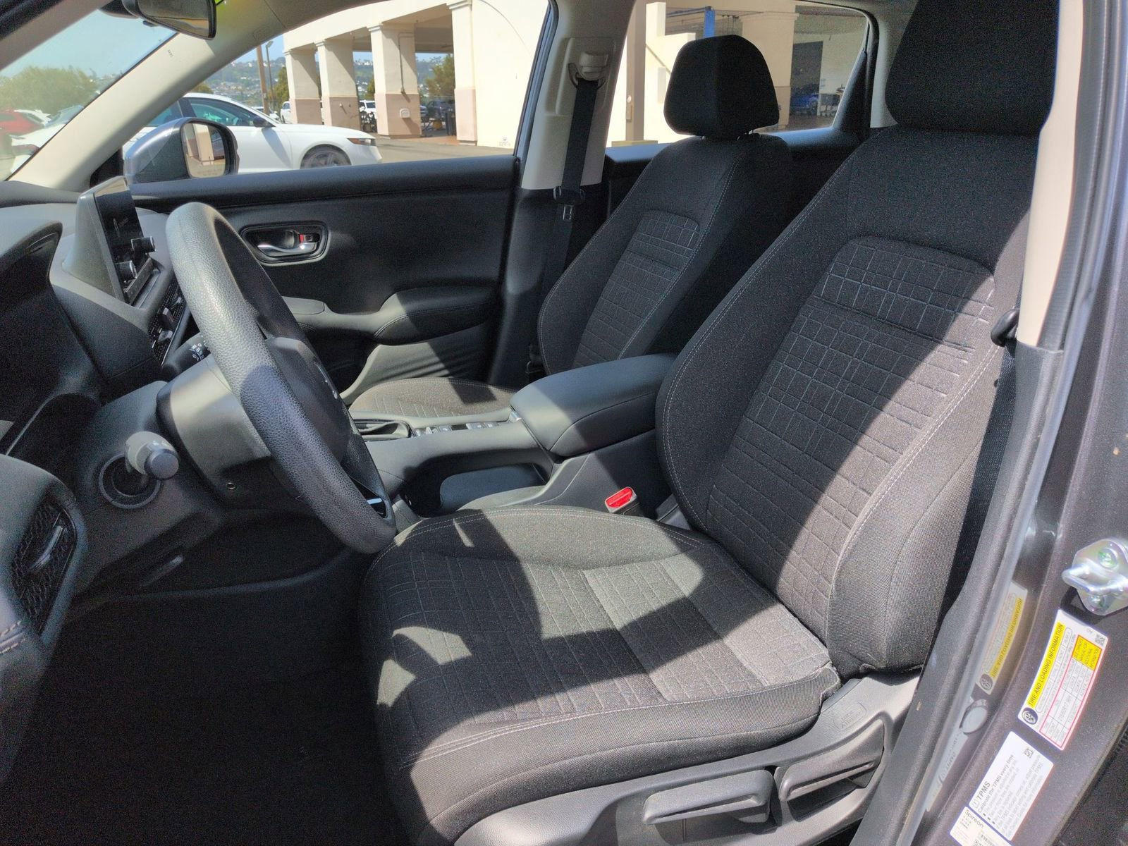 Used 2024 Honda HR-V LX image 25