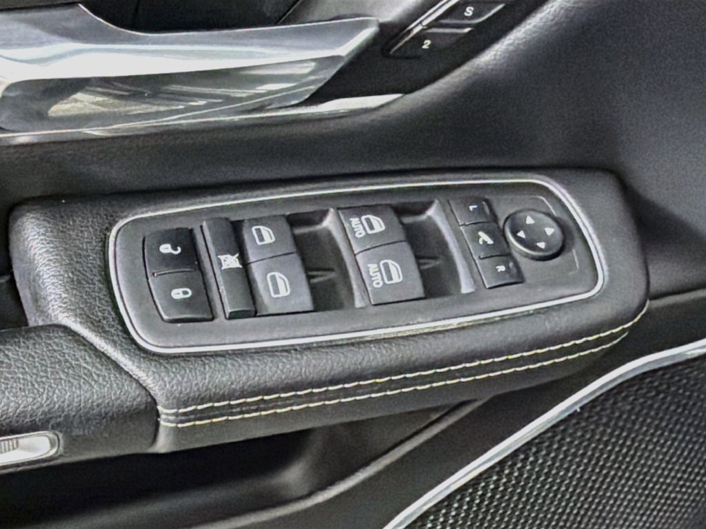 Used 2022 RAM 1500 Laramie w/ Sport Appearance Package AWD/4WD image 17