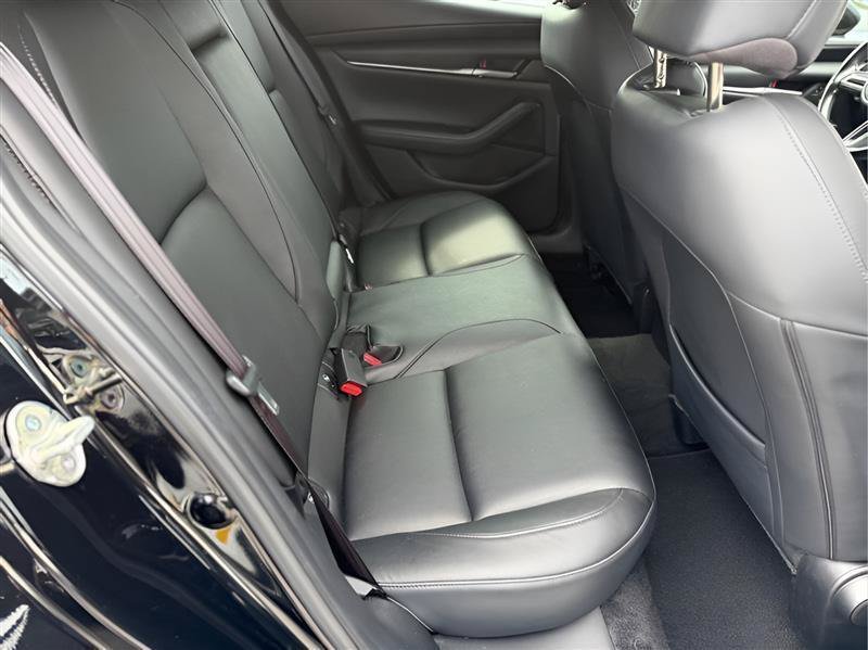 Used 2022 MAZDA MAZDA3 s FWD image 26