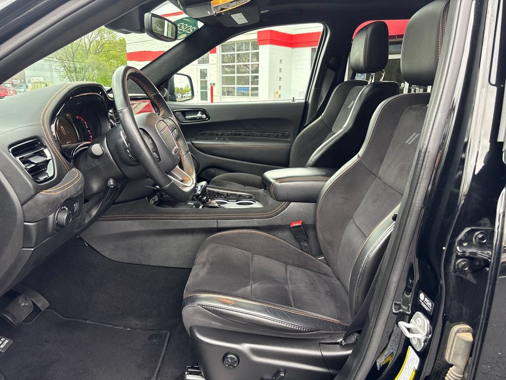 Used 2023 Dodge Durango R/T w/ Hemi Orange Plus Package AWD/4WD image 9