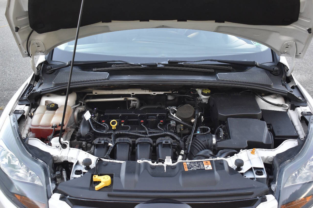 Used 2014 Ford Focus Titanium image 35