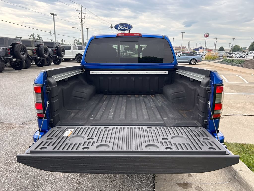 Used 2025 Nissan Frontier PRO-4X w/ Pro Convenience Package AWD/4WD image 18