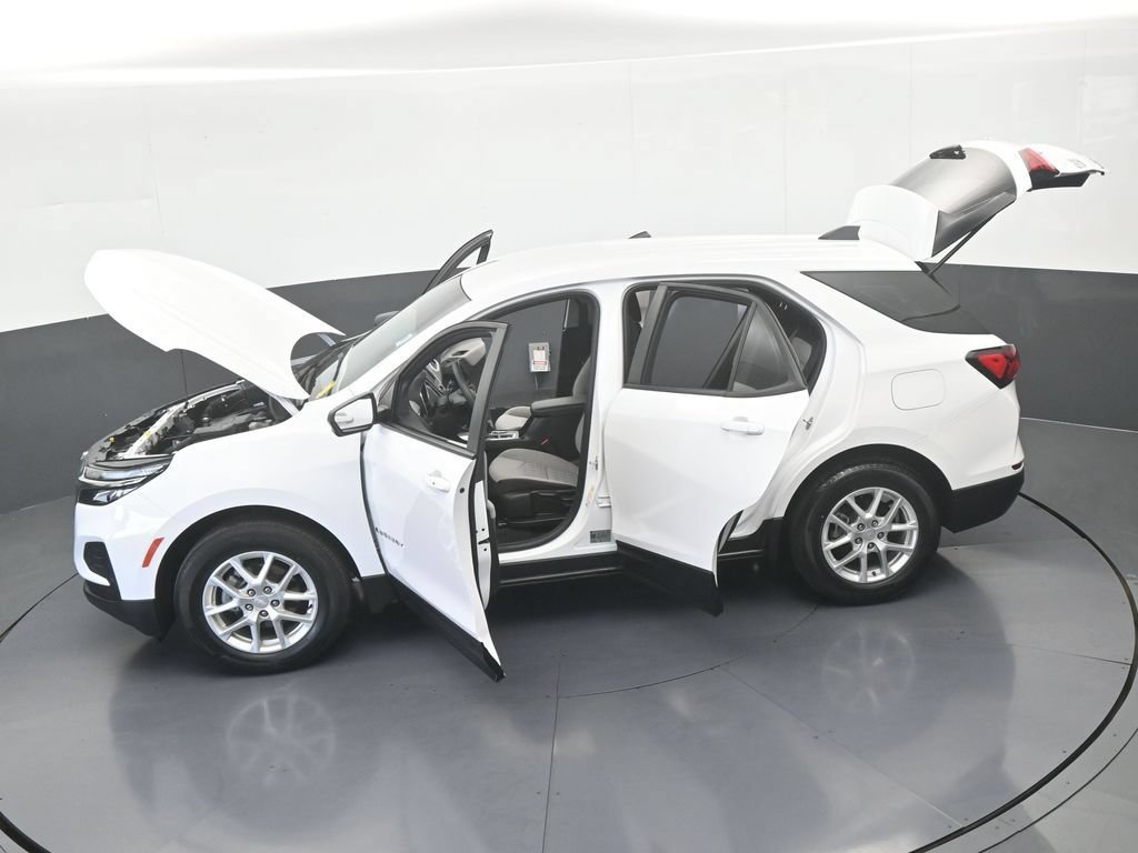 Used 2024 Chevrolet Equinox LS FWD image 59
