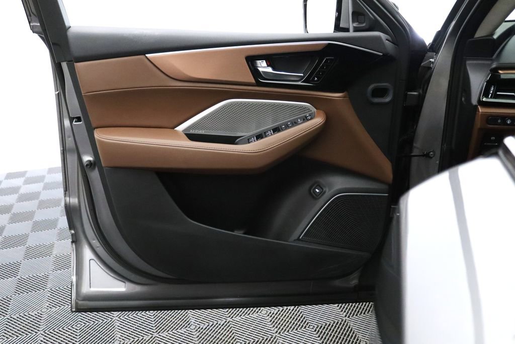Certified 2023 Acura MDX SH-AWD w/ Technology Package image 12