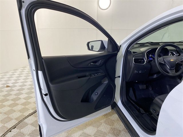 Used 2023 Chevrolet Equinox LT image 27