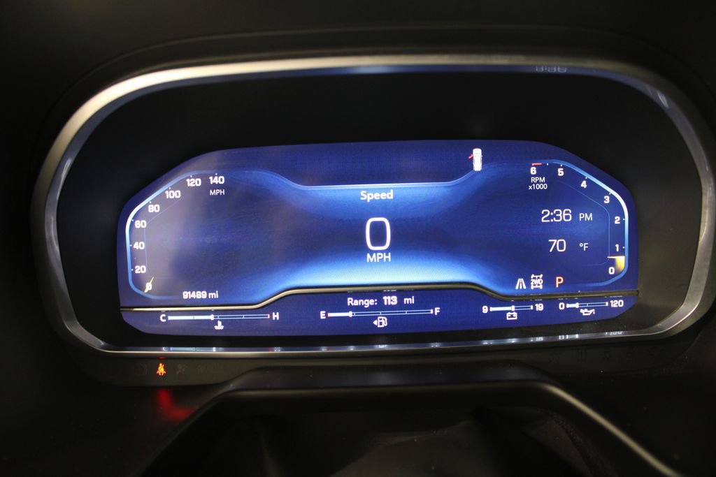 Used 2023 Chevrolet Suburban Premier image 38