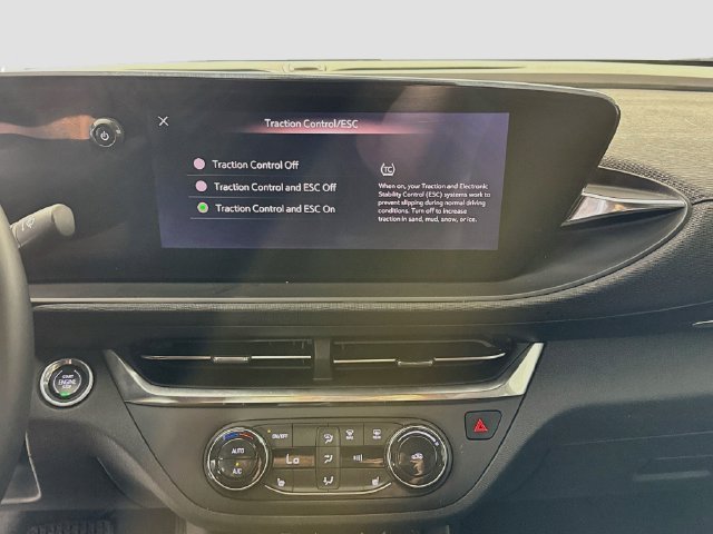 Used 2024 Buick Envista Preferred w/ Convenience I Package FWD image 17