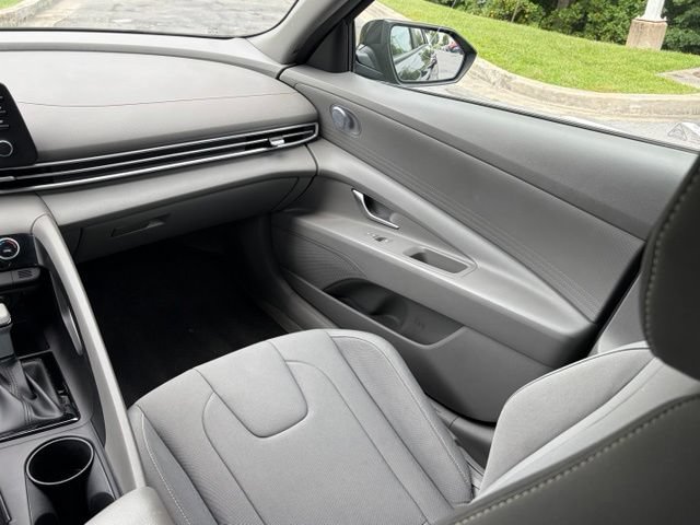 Used 2023 Hyundai Elantra SEL w/ Cargo Package FWD image 33