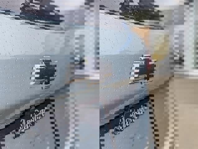 Used 2022 Chevrolet Equinox RS image 11