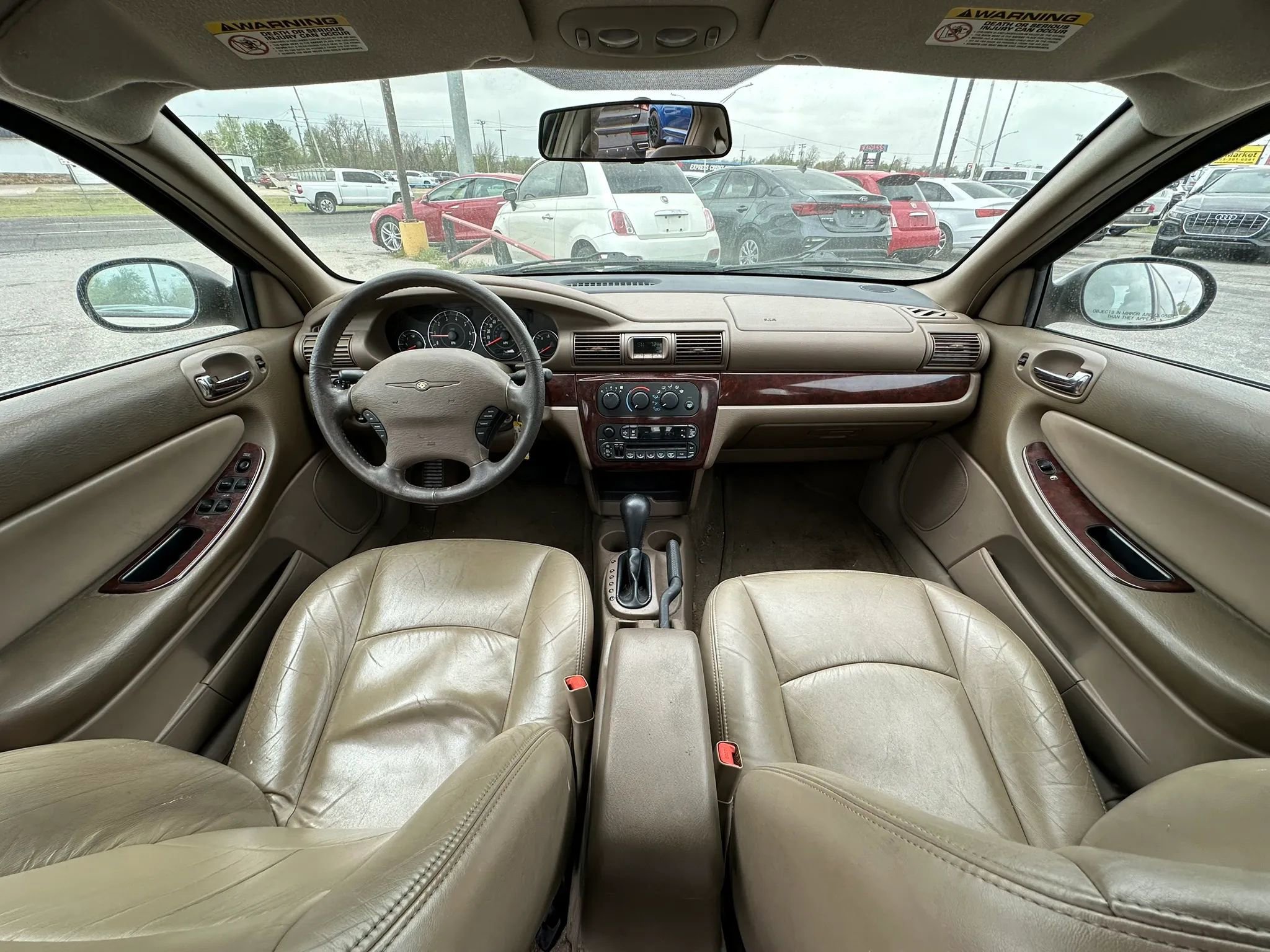 Used 2002 Chrysler Sebring LXi image 11