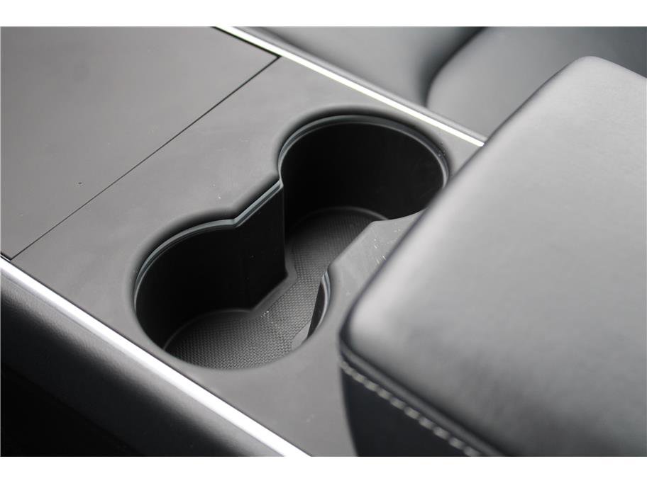 Used 2020 Tesla Model Y Long Range image 21