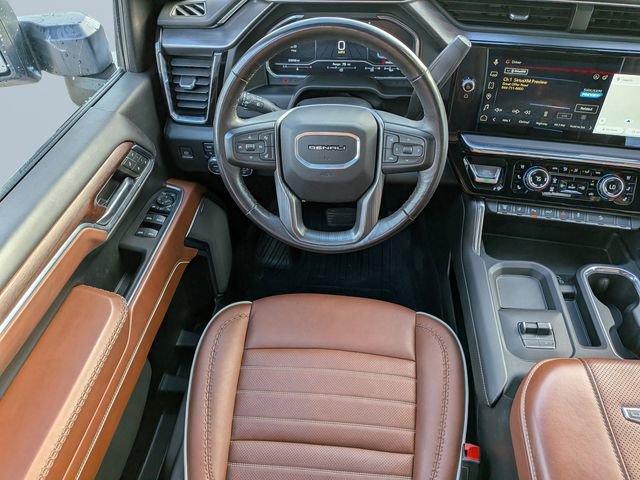 Used 2024 GMC Sierra 3500 Denali Ultimate image 16