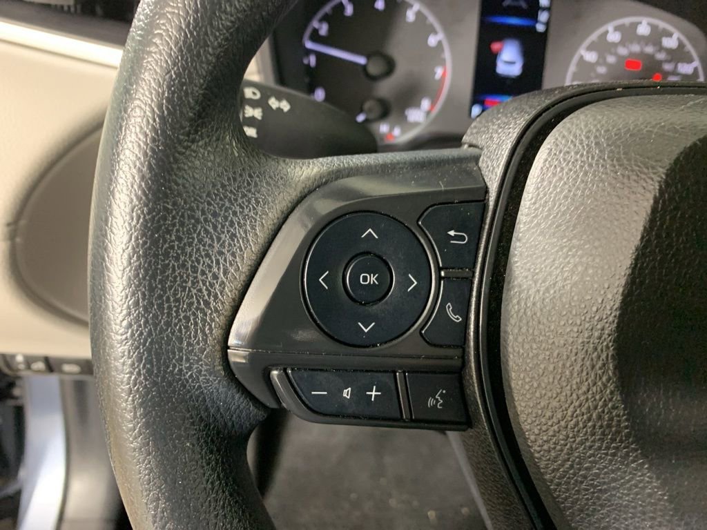 Used 2024 Toyota Corolla Cross L AWD/4WD image 20