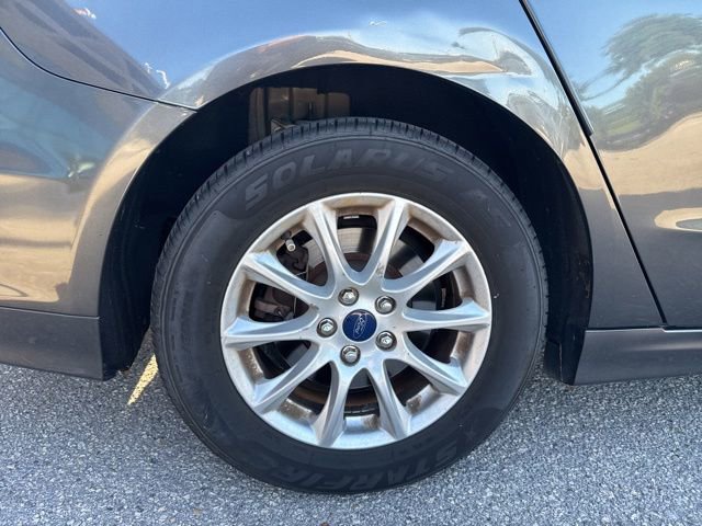 Used 2017 Ford Fusion S FWD image 15
