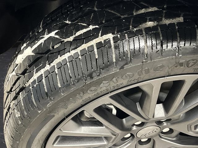 Used 2024 Jeep Compass Limited w/ High Altitude Package image 37