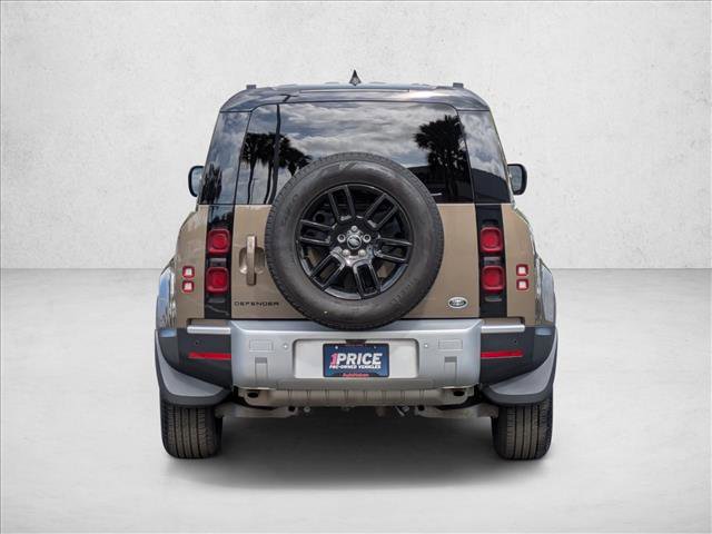 Used 2022 Land Rover Defender 110 S image 7