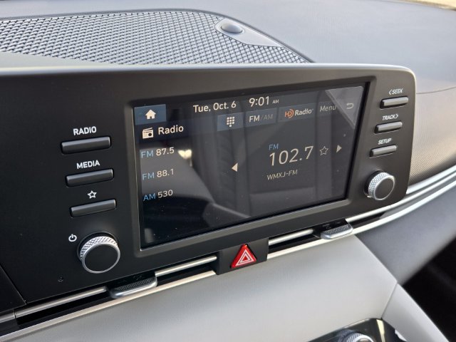 New 2026 Hyundai Elantra SEL Sport FWD image 9
