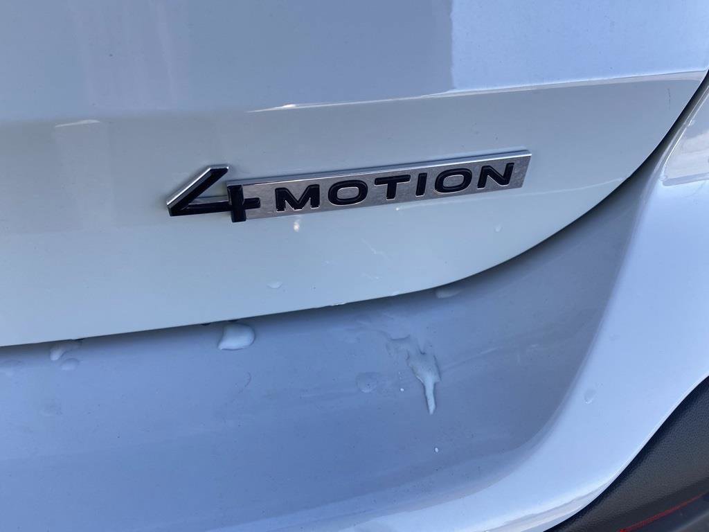 Used 2025 Volkswagen Taos SE image 15