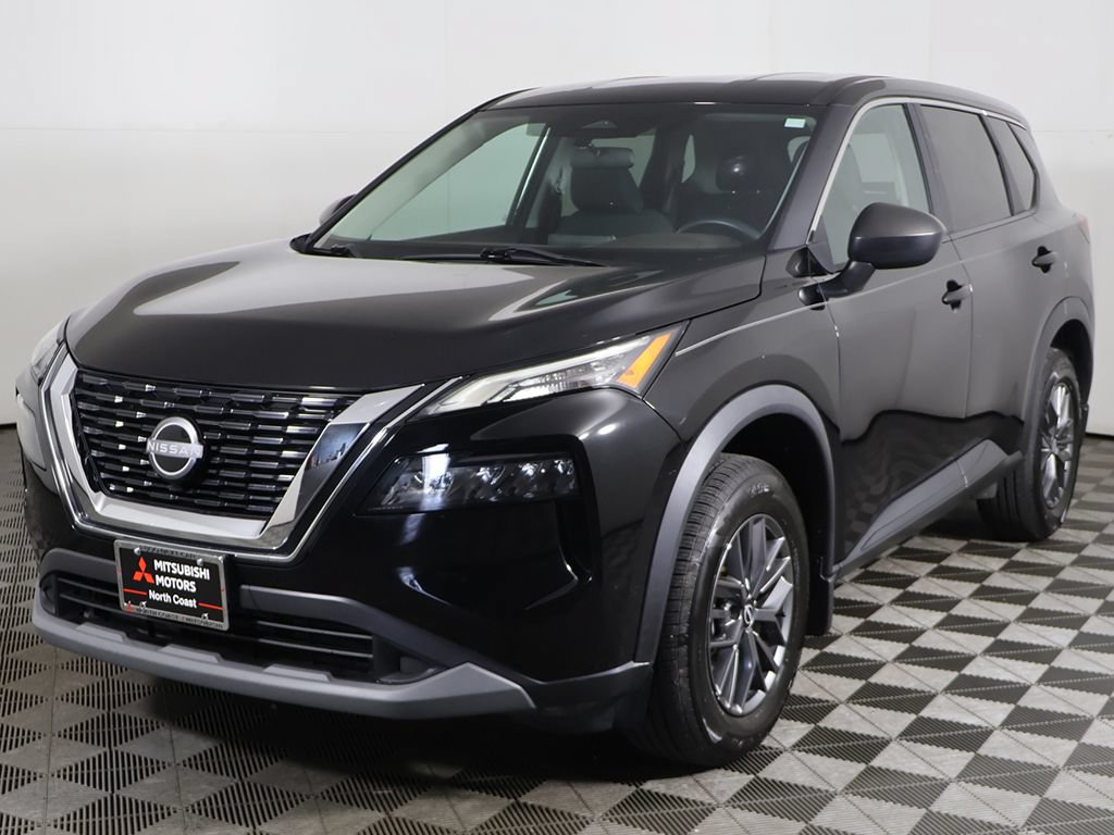 Used 2023 Nissan Rogue S AWD/4WD image 5
