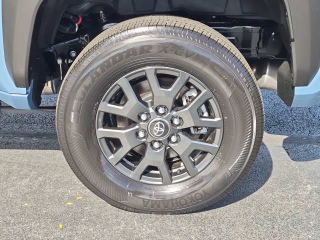 Used 2026 Toyota 4Runner SR5 AWD/4WD image 8