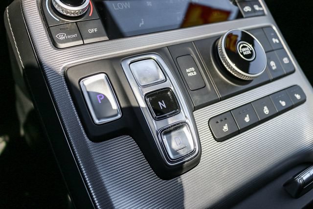Certified 2024 Hyundai Palisade Calligraphy FWD image 31