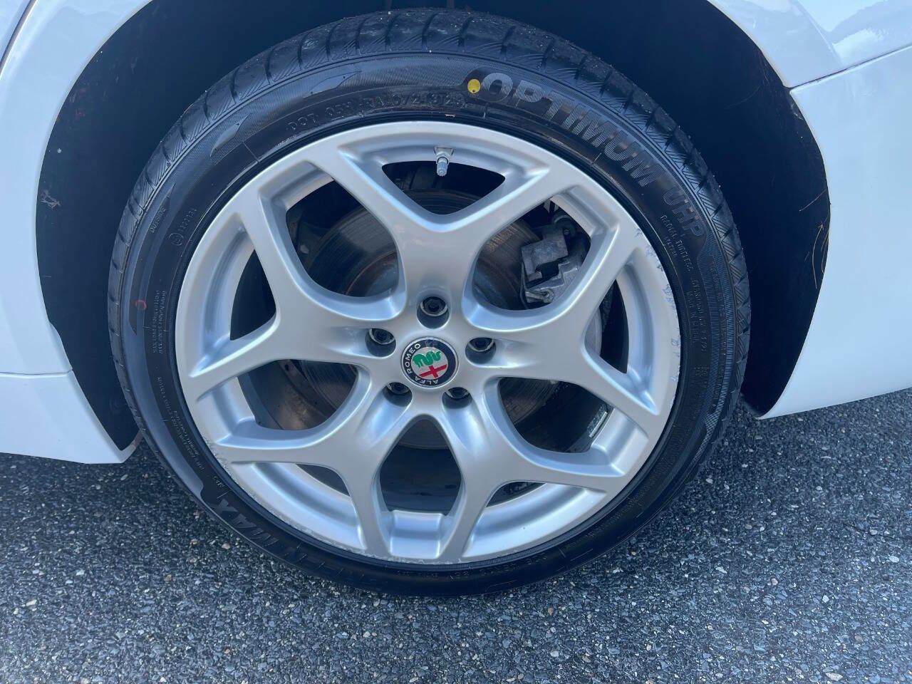 Used 2020 Alfa Romeo Giulia Ti image 12