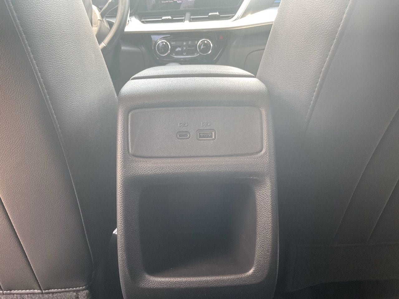 Used 2025 Chevrolet Trax LT FWD image 10
