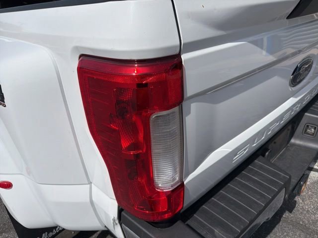 Used 2019 Ford F450 Lariat w/ Lariat Value Package image 30