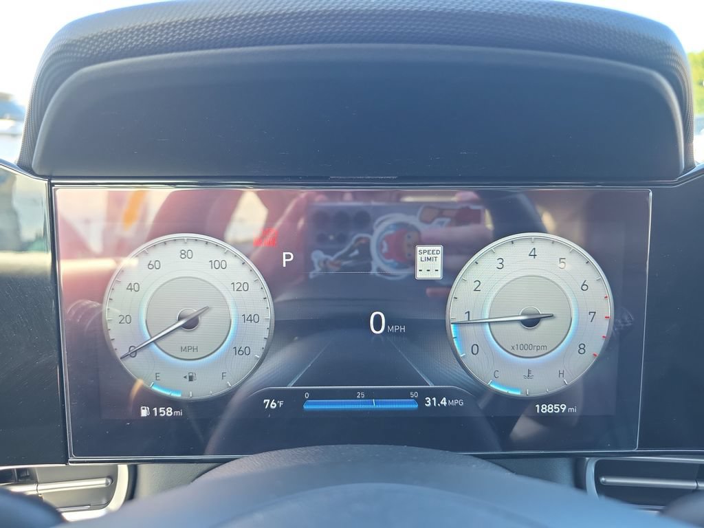 Used 2023 Hyundai Elantra Limited FWD image 25