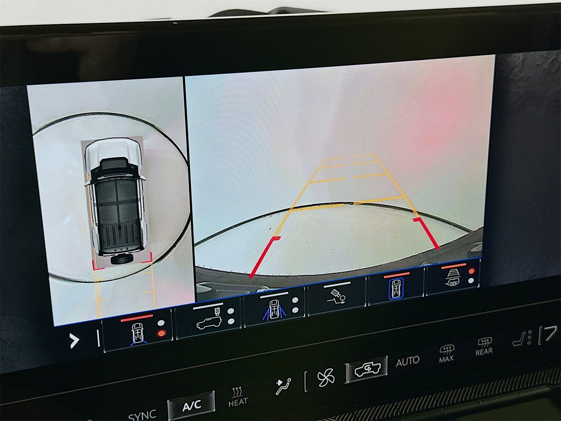 Used 2025 GMC Hummer EV 2X w/ LPO, Sport Package image 15