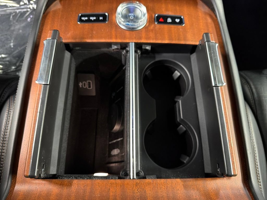 New 2027 Lincoln Navigator Black Label AWD/4WD image 17