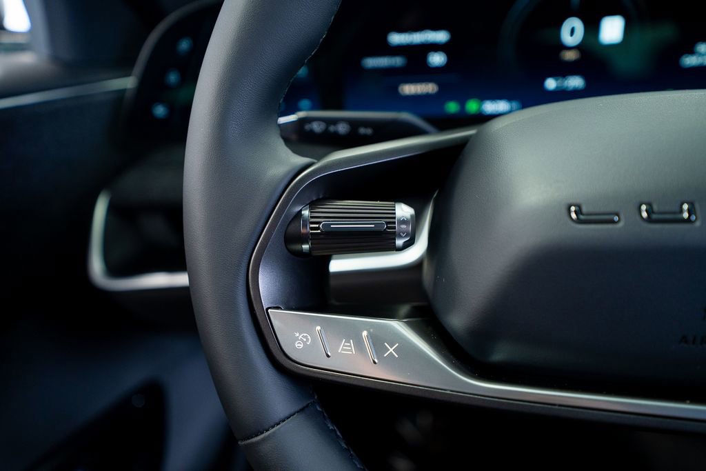 Used 2024 Lucid Air Pure RWD image 31