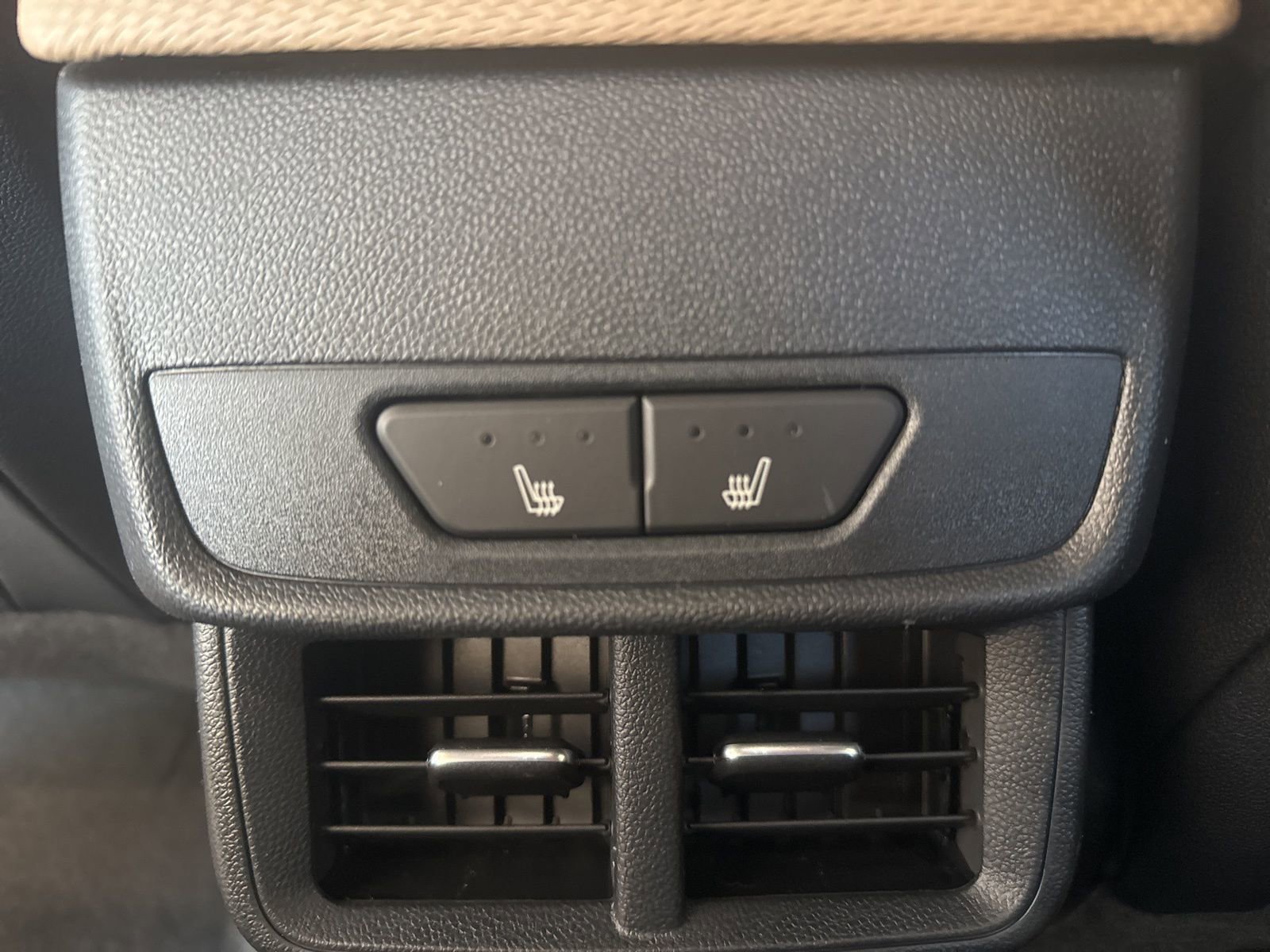 New 2026 Chevrolet Equinox ACTIV w/ Convenience Package III image 15