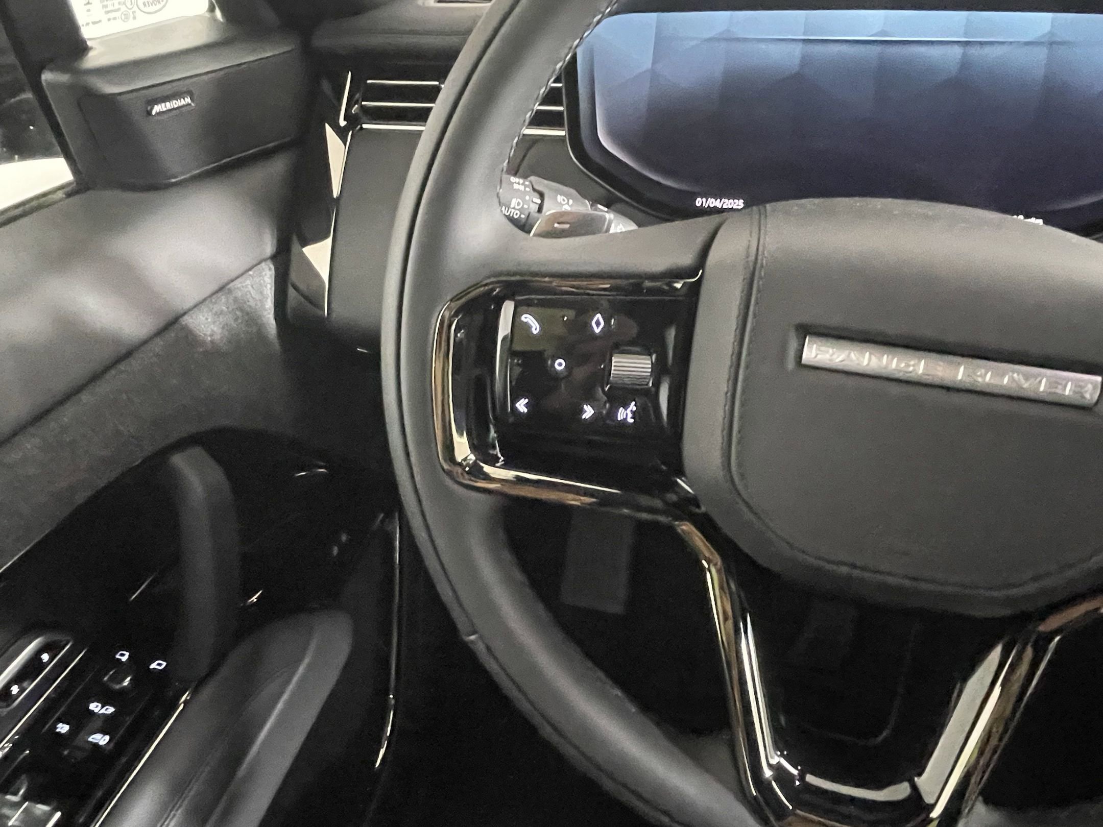 New 2025 Land Rover Range Rover Sport Dynamic SE image 15