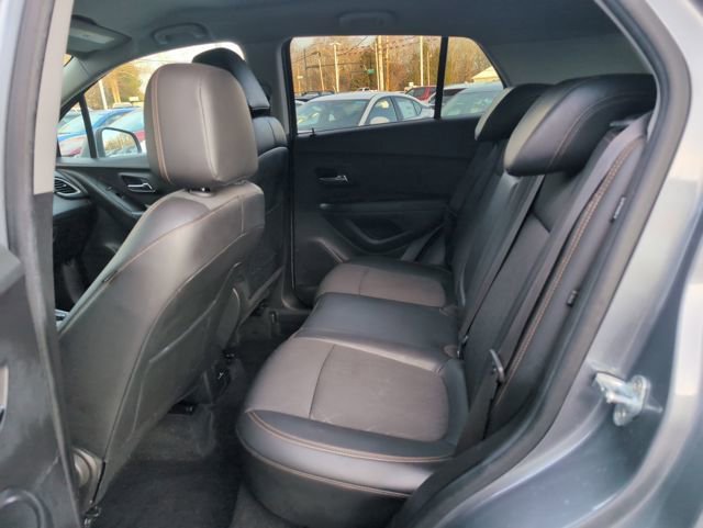 Used 2019 Chevrolet Trax LT w/ LT Convenience Package image 9