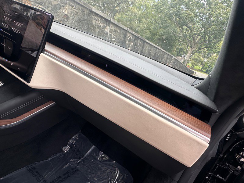 Used 2023 Tesla Model S Standard Range image 43