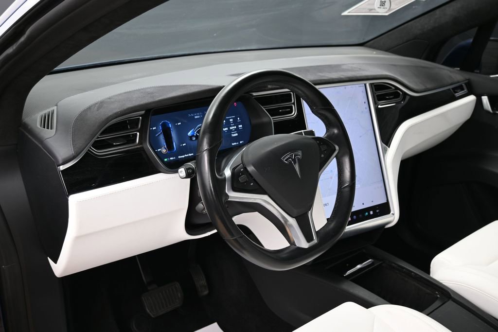 Used 2017 Tesla Model X 90D image 19