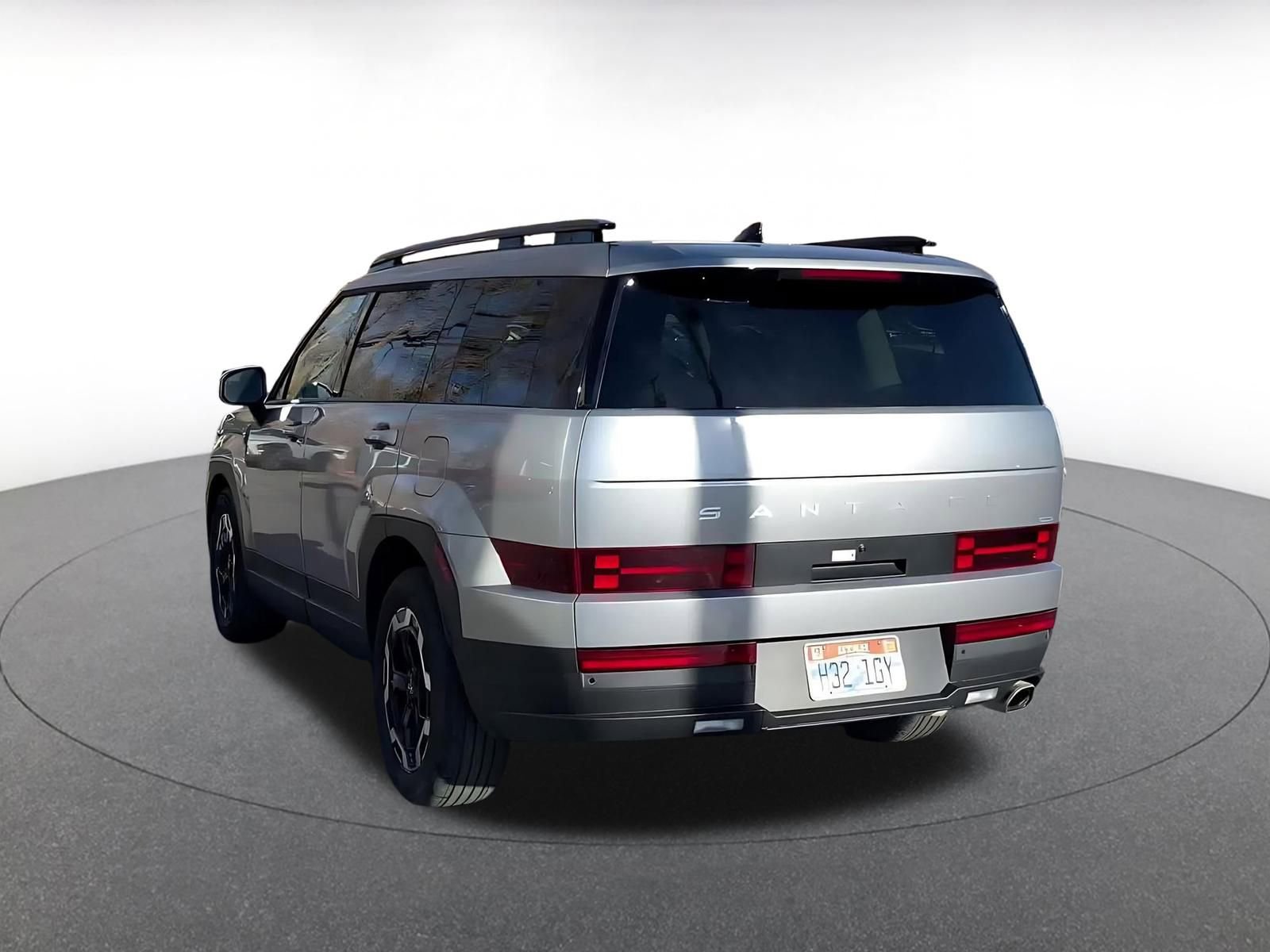 Used 2025 Hyundai Santa Fe SEL image 11