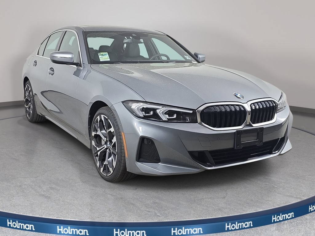 Used 2025 BMW 330i xDrive Sedan w/ Convenience Package AWD/4WD image 4