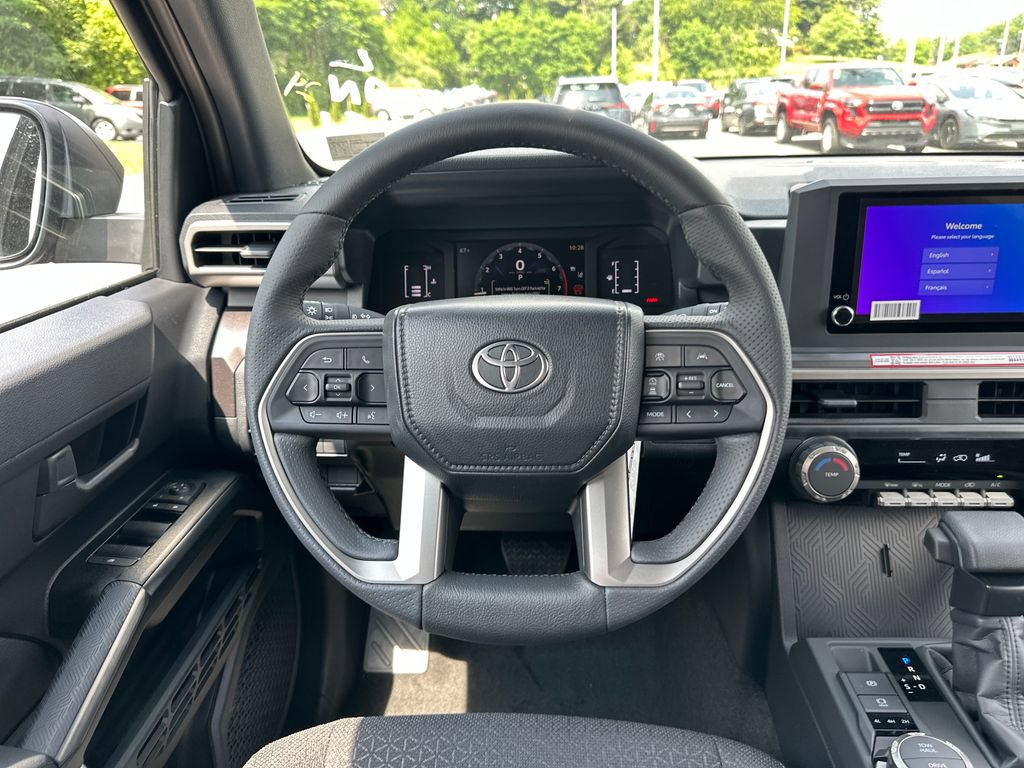 Used 2026 Toyota 4Runner SR5 AWD/4WD image 18