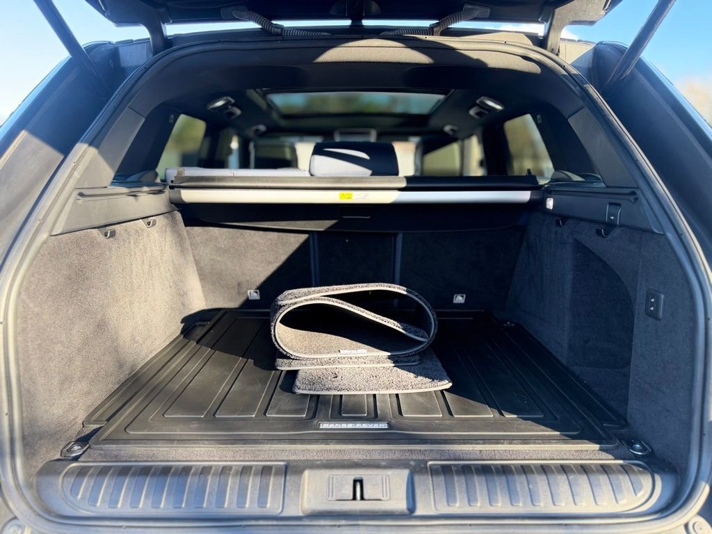 Used 2018 Land Rover Range Rover Sport HSE Dynamic image 6