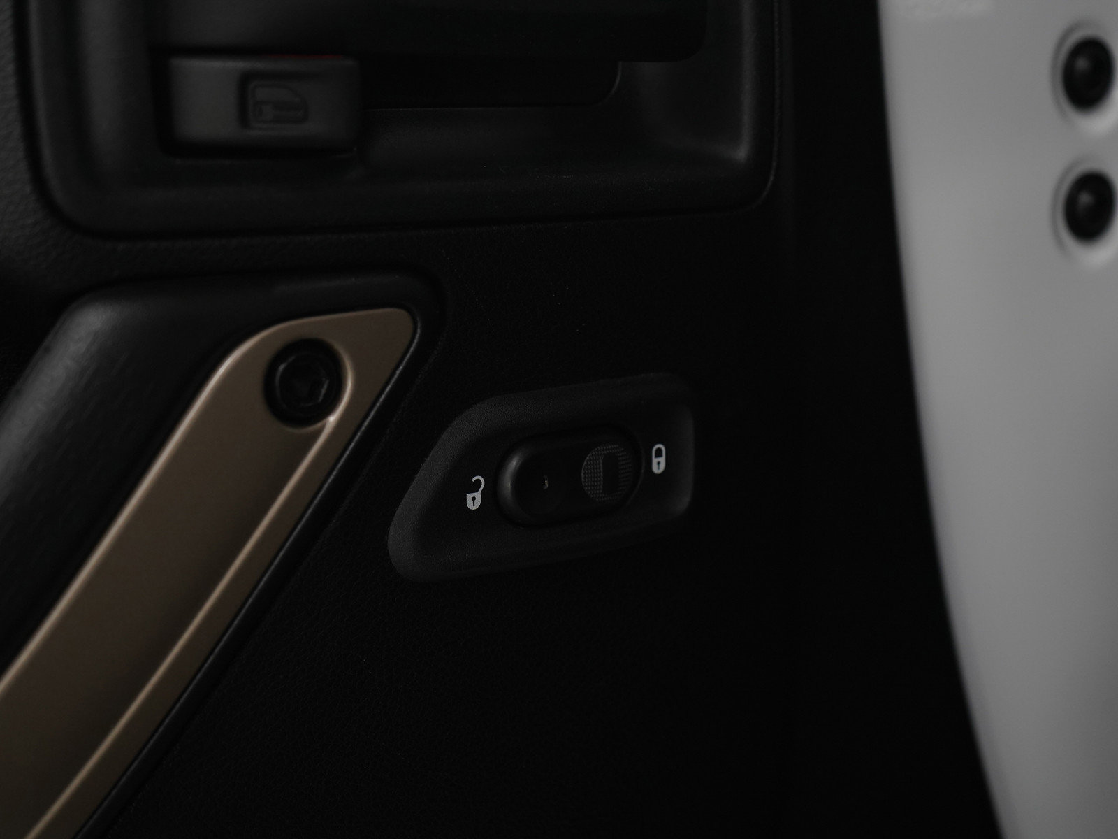 Used 2016 Jeep Wrangler Unlimited Sahara image 20