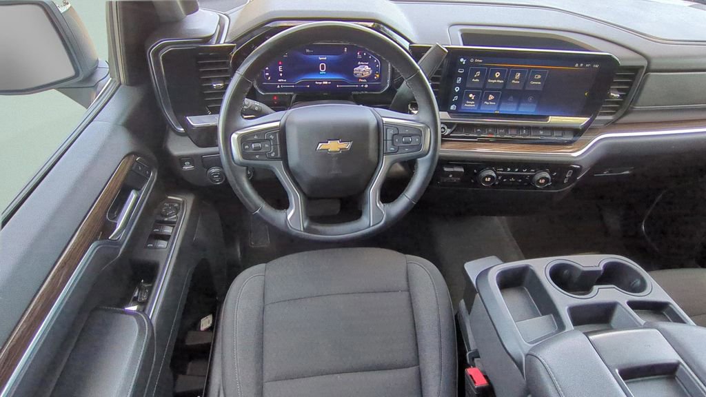 Used 2025 Chevrolet Silverado 1500 LT RWD image 12
