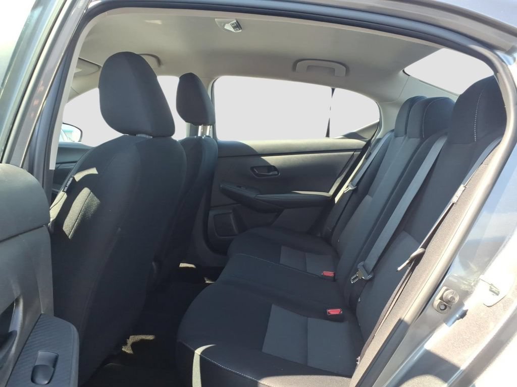 Used 2025 Nissan Sentra SV FWD image 14