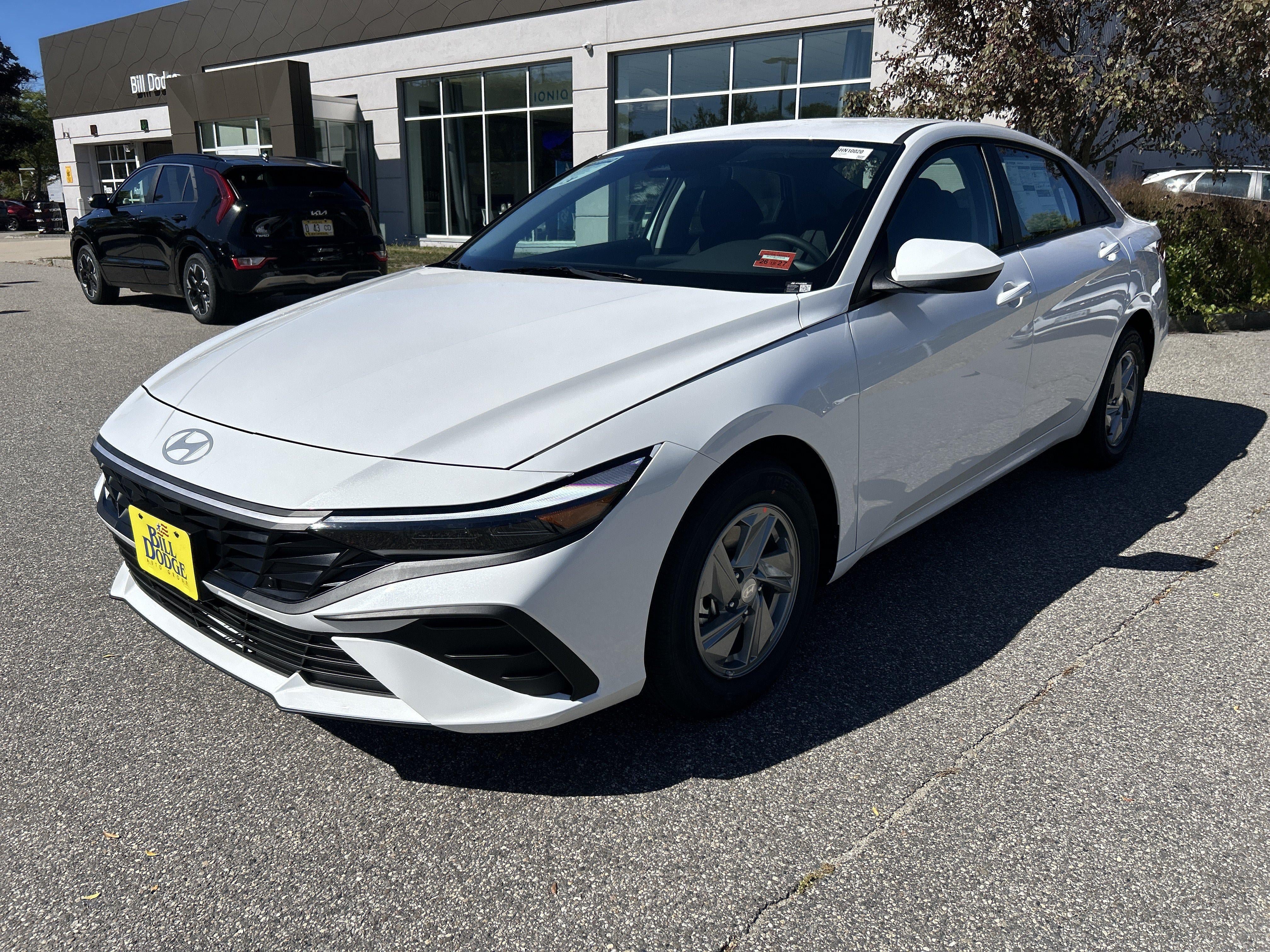 New 2026 Hyundai Elantra SE FWD image 27