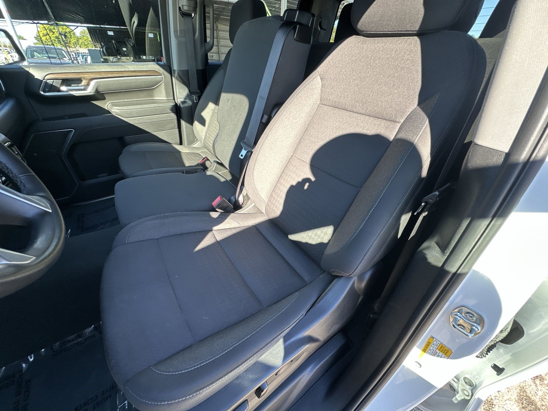 Used 2025 Chevrolet Silverado 1500 LT image 13